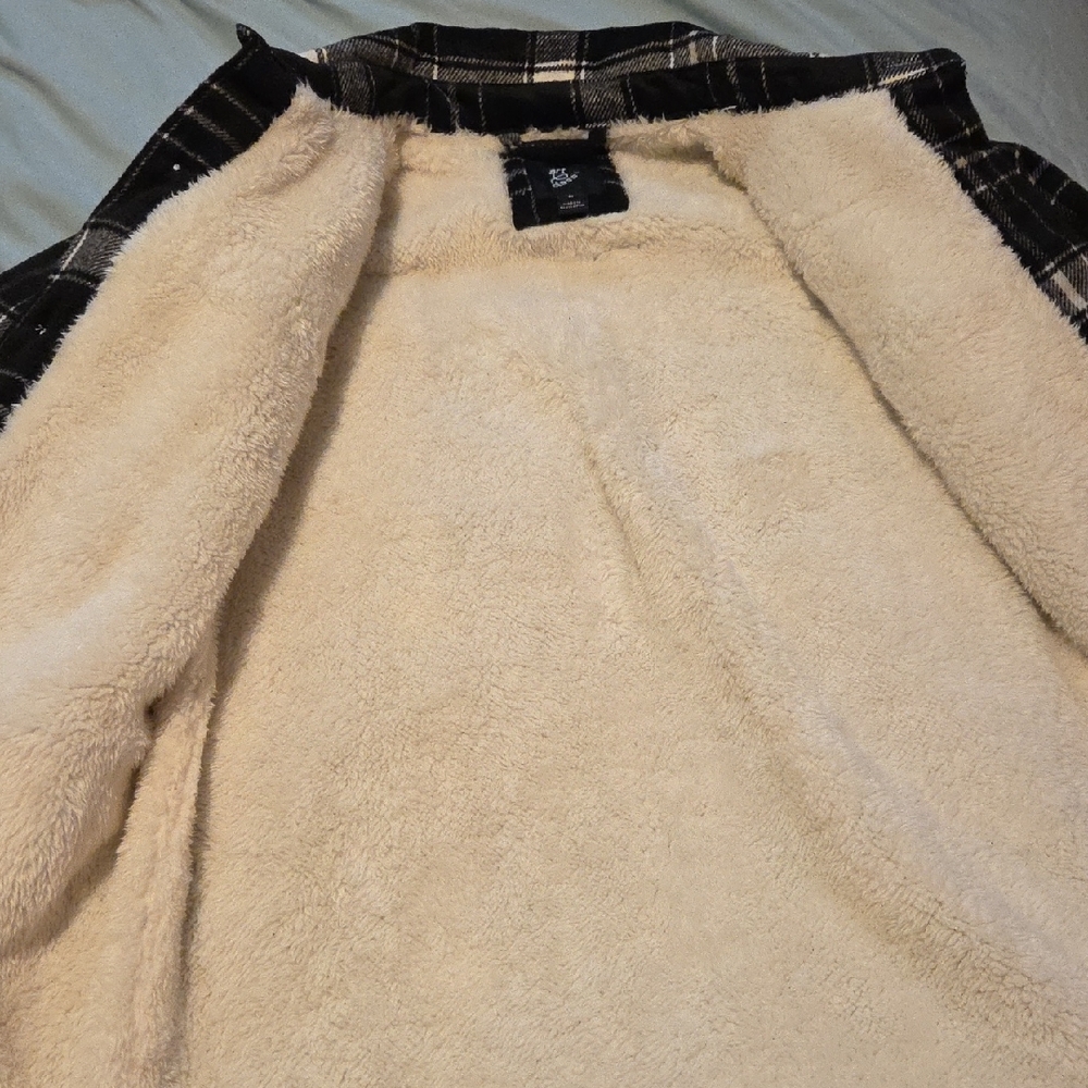 Cat & Jack Black and White Plaid Kids Jacket - Picture 4 of 4